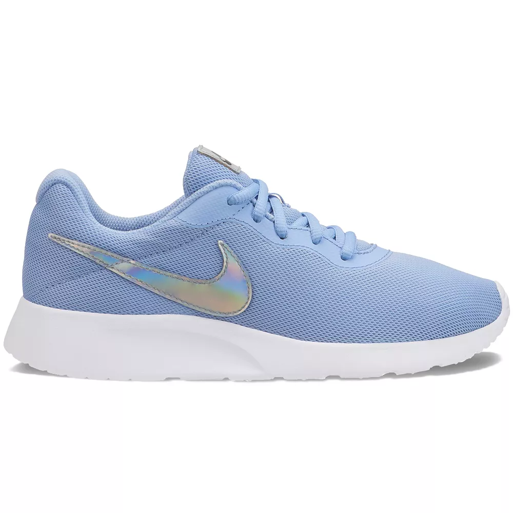 Nike Tanjun Women's Sneakers 29 Nike Tanjun Women's Sneakers - Image 27