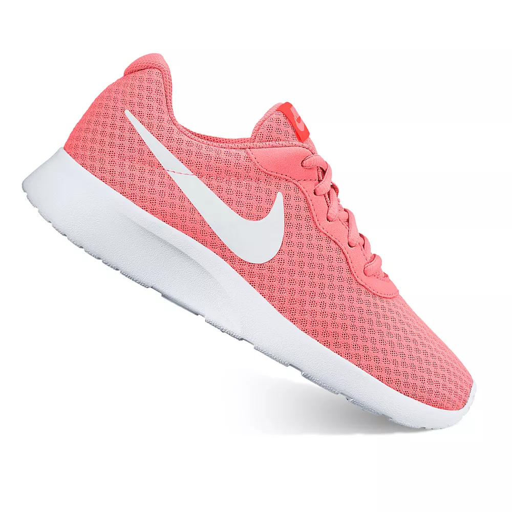 Nike Tanjun Women's Sneakers 39 Nike Tanjun Women's Sneakers - Image 37