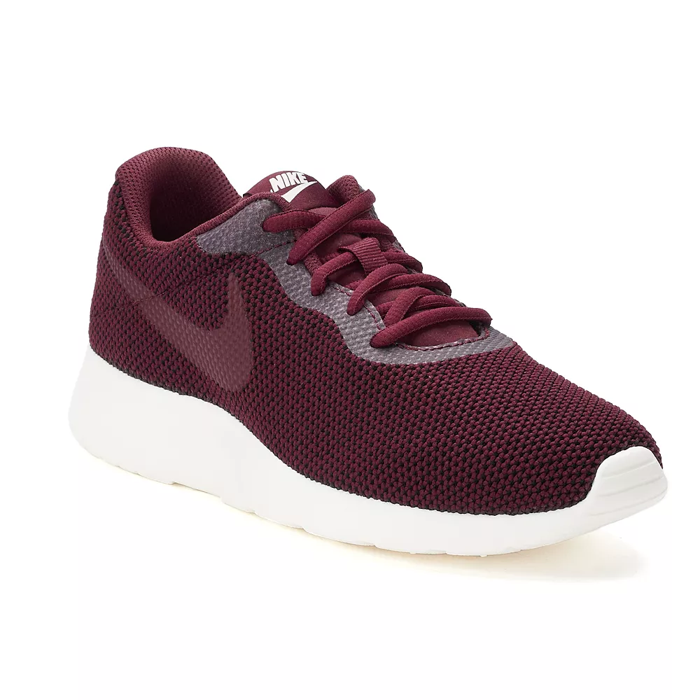 Nike Tanjun Women's Sneakers 41 Nike Tanjun Women's Sneakers - Image 39