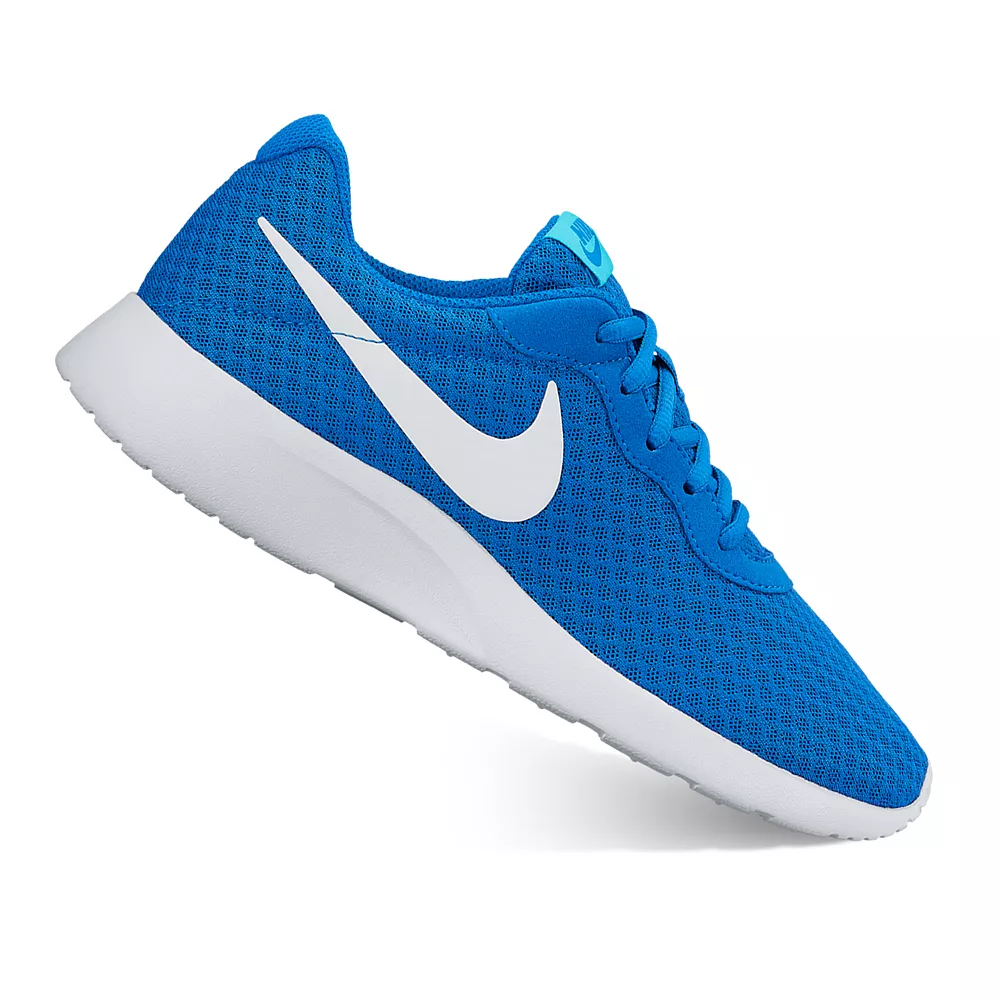 Nike Tanjun Women's Sneakers 16 Nike Tanjun Women's Sneakers - Image 14
