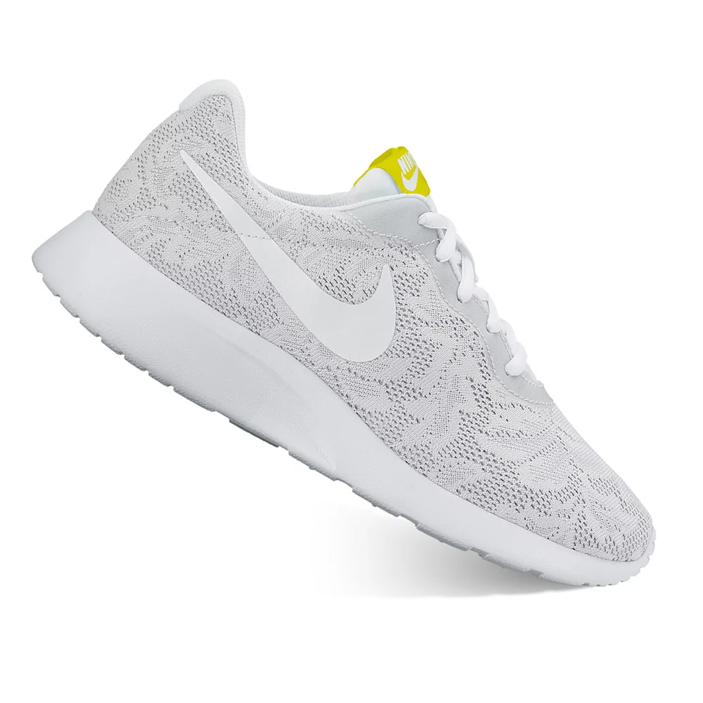 Nike Tanjun Women's Sneakers 47 Nike Tanjun Women's Sneakers - Image 45