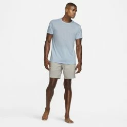 Men's Nike Dri-FIT Yoga Tee -Active & Workout Clothes Store 5558812 ALT4